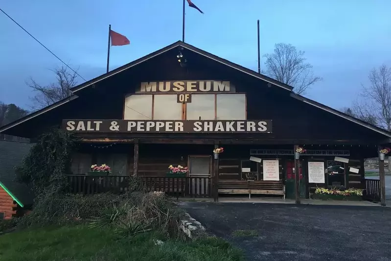 Salt and Pepper Shaker Museum 